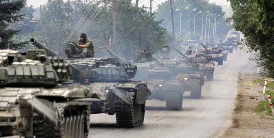 БТГ на марше.