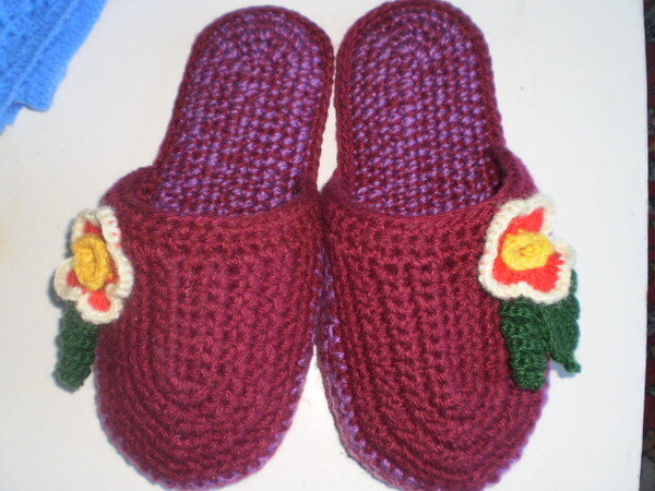 Мои авторские тапочки. Вязаный смак.