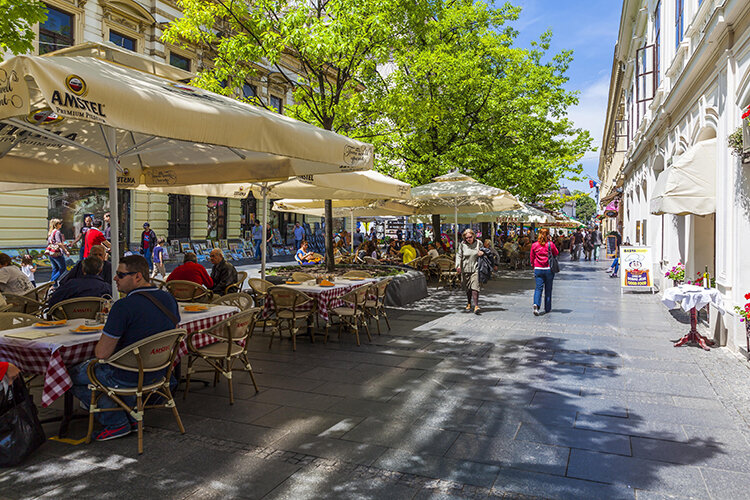 Сербия, где для россиян действует безвизовый режим, продолжает сохранять нейтралитет в нынешней повестке вокруг Украины и на данный момент не планирует вводить антироссийские санкции, обрывая все контакты. Фото: Samot/blickwinkel / www.globallookpress.com