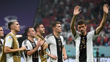 В футбол играют 22 человека, а проигрывают всегда немцы. Второй подряд позорный вылет Германии  📷
