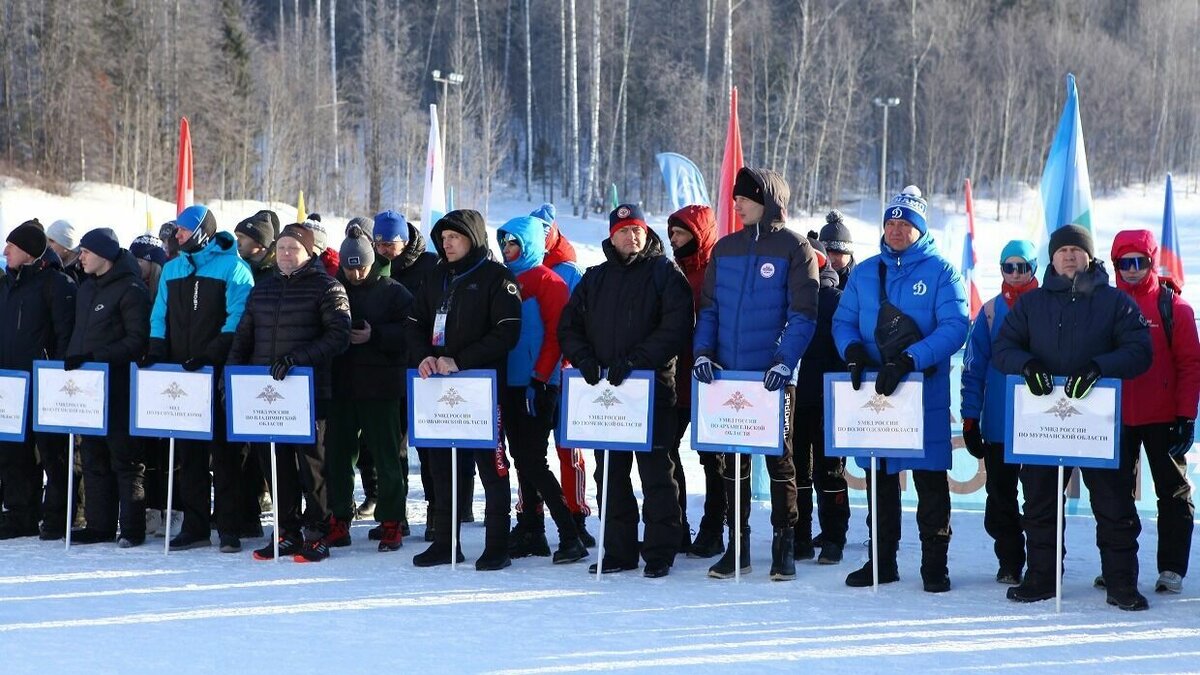     В Удмуртии открылся чемпионат МВД России по лыжным гонкам и служебному двоеборью. На спортивно-оздоровительном лыжном комплексе имени Галины Кулаковой в Ижевске состоялась церемония открытия состязаний.