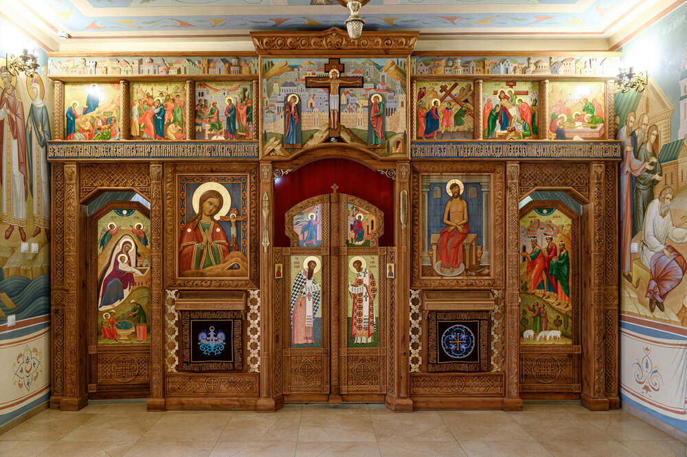 Все иконостасы выполнены мастерской "Палехский Иконостас" в период с 1996-2023 гг.
