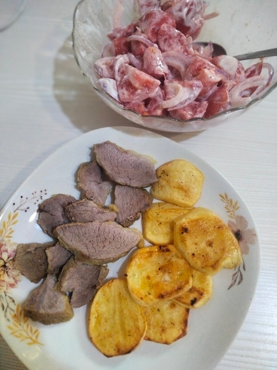 Отварное мясо с картофелем