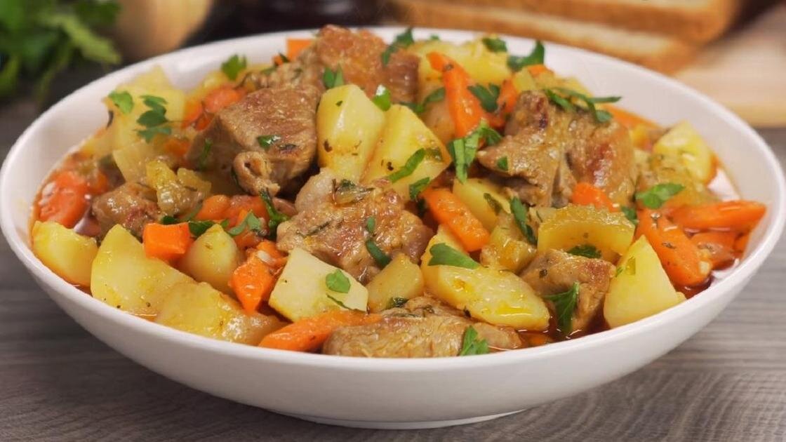 Простое, но очень ароматное и вкусное блюдо для семейного обеда или ужина.