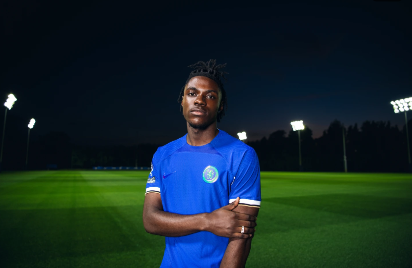 Ромео Лавия перешёл из "Саутгемптона" в "Челси"