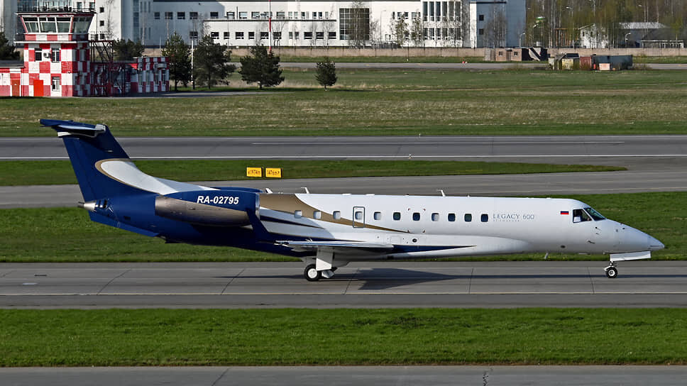 Фото: Luba Ostrovskaya/File Photo / Reuters📷Embraer Legacy 600