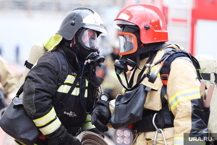    Площадь пожара составила 135 квадратных метров