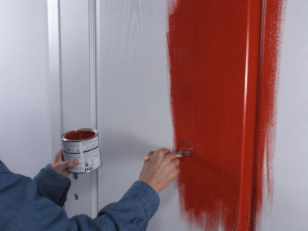 Как покрасить входную дверь