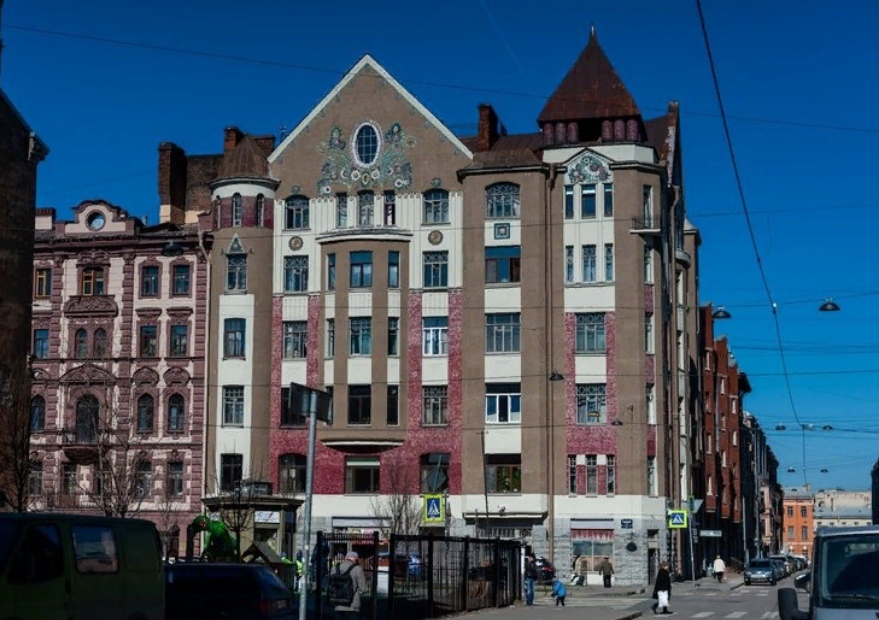 Фото https://www.fiesta.city/spb/places/dohodnyy-dom-zaharovyh/