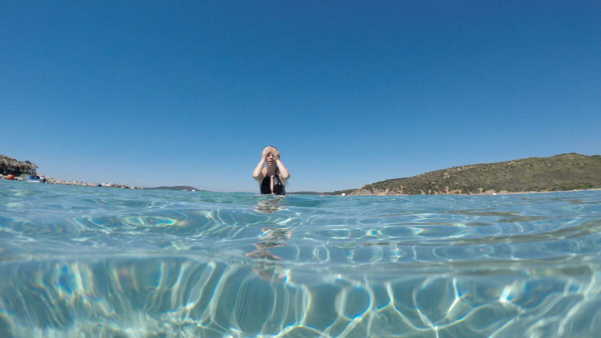 Сардиния прозрачная вода