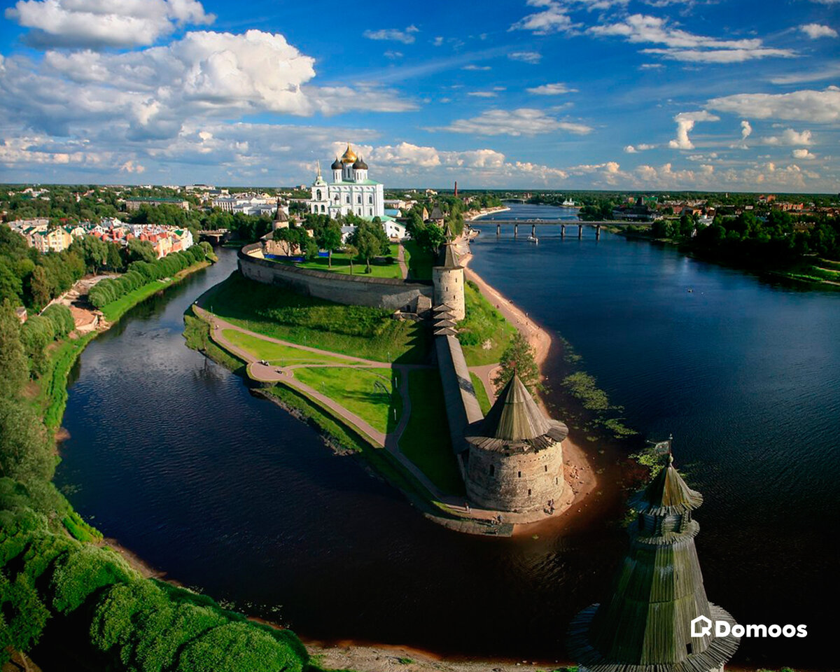 Эффектный псковский Кром