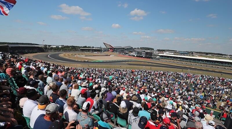 Кристиан Хорнер оказал дополнительное давление на Формулу-1, чтобы поскорее завершить новую сделку с Гран-при Великобритании.