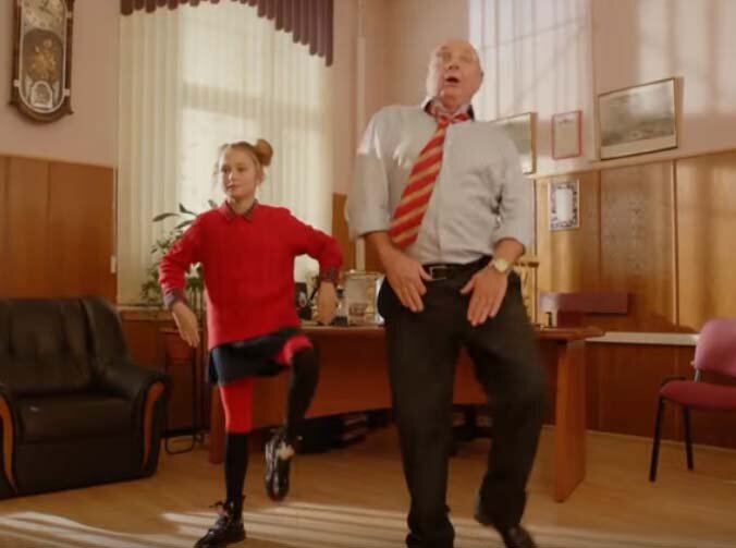 Кадр из сюжета "Алина-Малина"