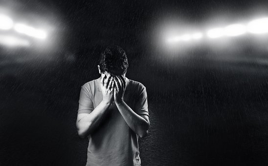 https://cdn.pixabay.com/photo/2017/08/12/19/02/sad-2635043__340.jpg