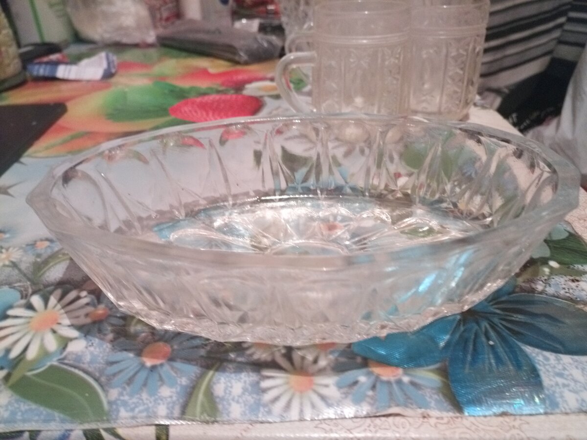 Салатник хрустальный диаметр 20см высота 5 см цена 200р