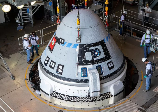 Капсула CST-100 Starliner (фото с сайта https://www.cnet.com/)