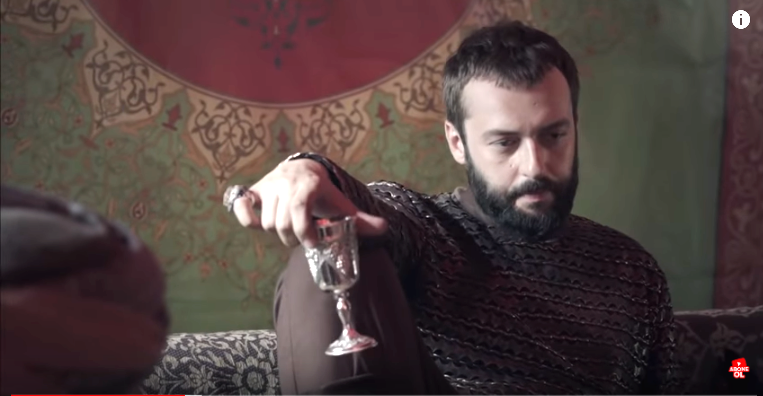 кадр из сериала "Великолепный век"  