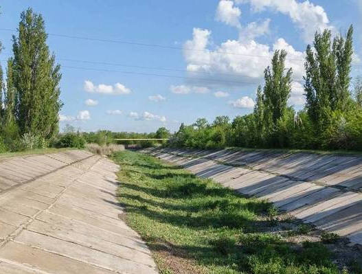 Опустевший Северо-Крымский канал