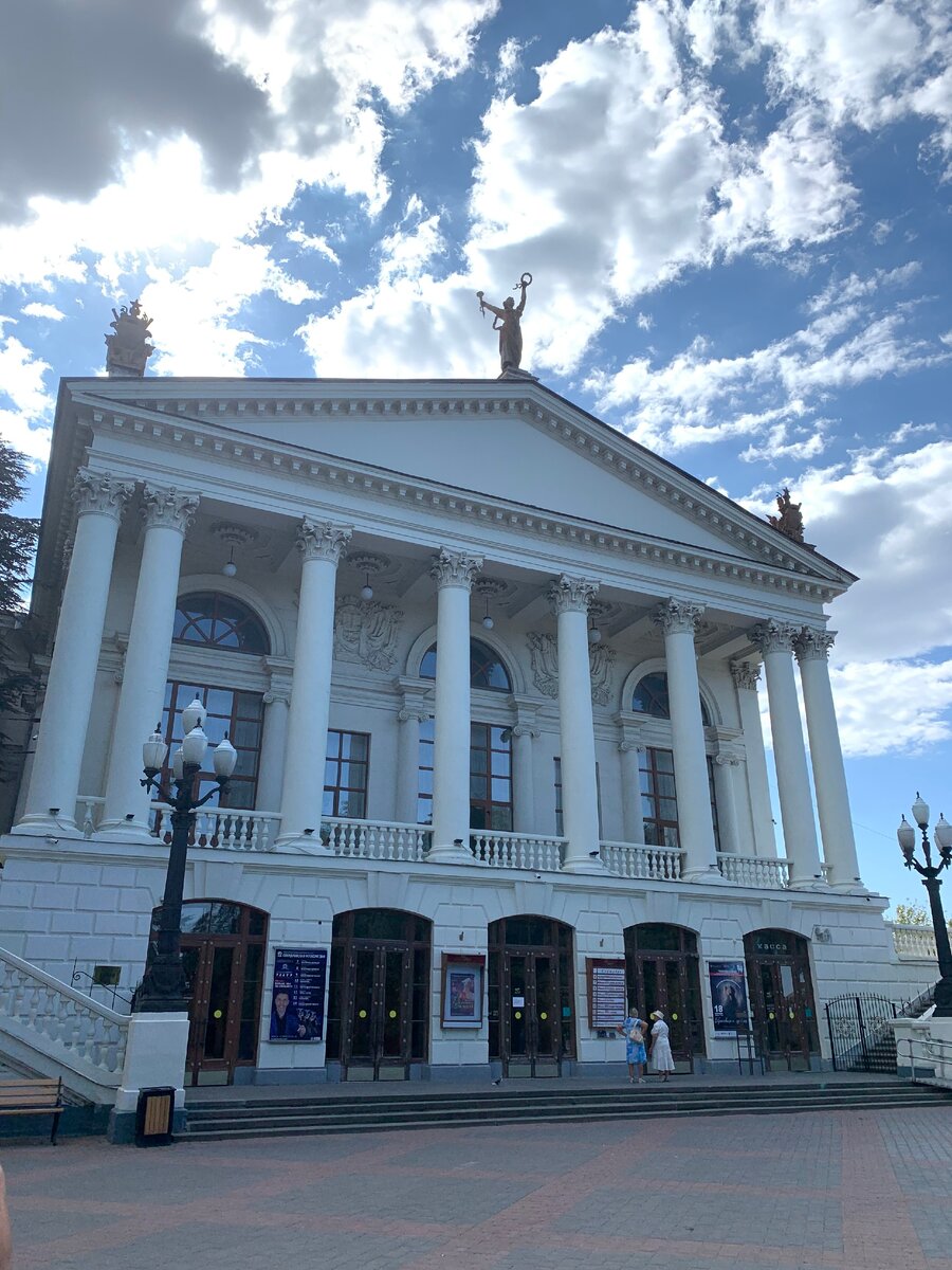 Севастопольский Академический Русский Драматический театр имени А.В. Луначарского, основанный  15 сентября 1911 года