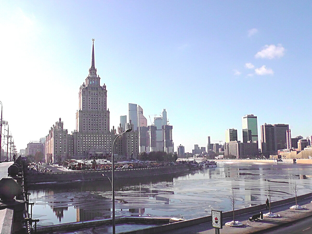 Москва. Гостиница Украина. Фото автора.