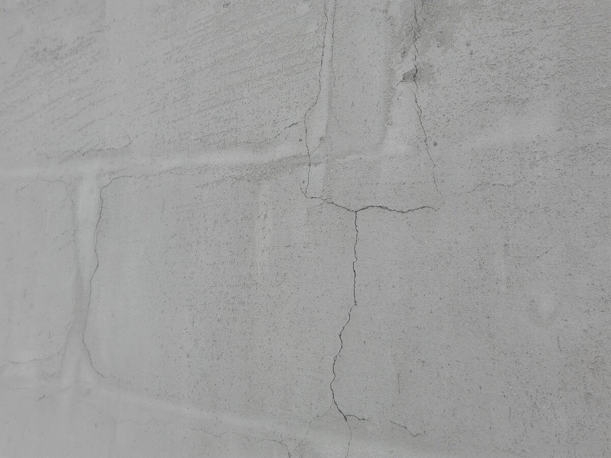 Изучаем ошибки в строительстве. Почему появляются трещины в стенах из пенобетона
