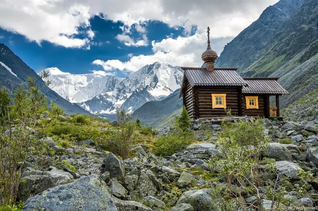 Часовня в горах Болгария