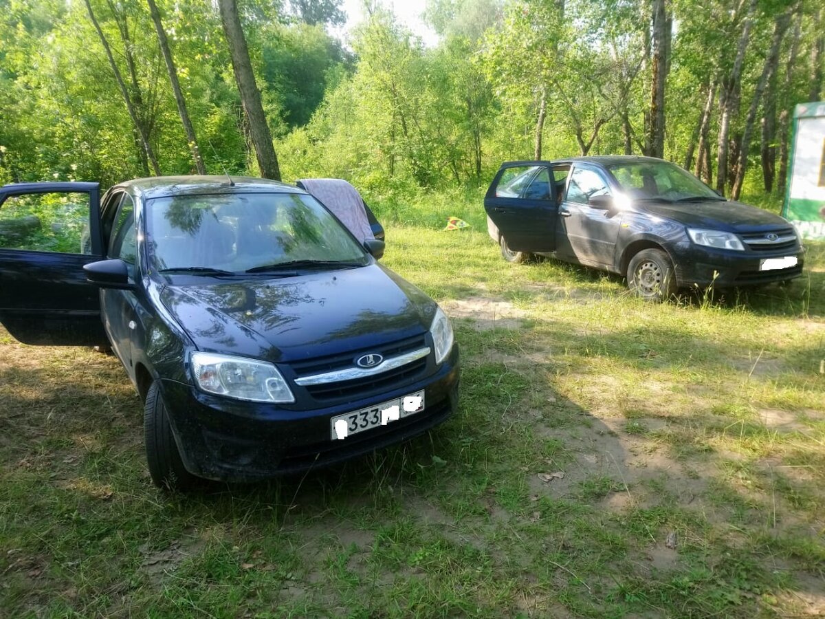 заднее сиденье гранта лифтбек