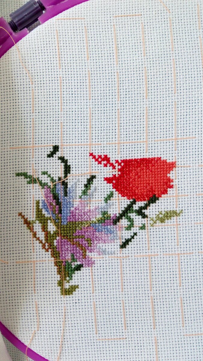 Начало первой вышивальной работы