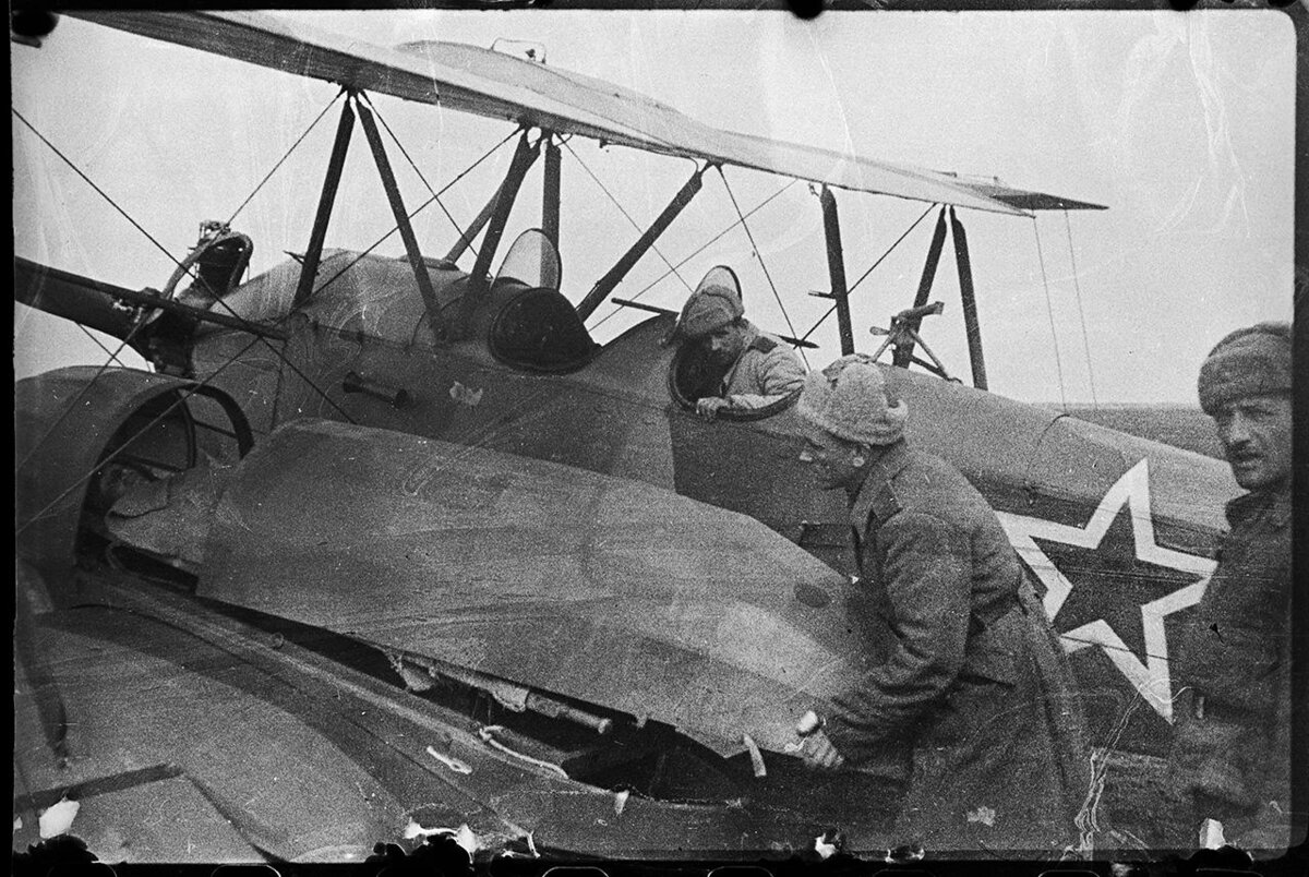 Самолеты 2 вов. У-2 1941 С кассетами Бакшаева. Самолеты ВОВ 1941-1945 у2. Самолёт с-2 с кассетами Бакшаева. У-2 самолет ВОВ.