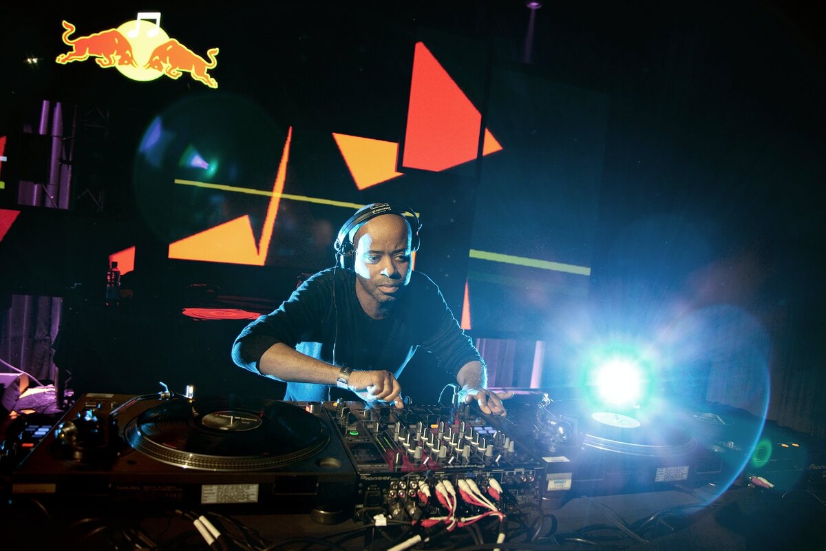 Juan Atkins Techno Music. German Techno. Пост Техно чертецизм.