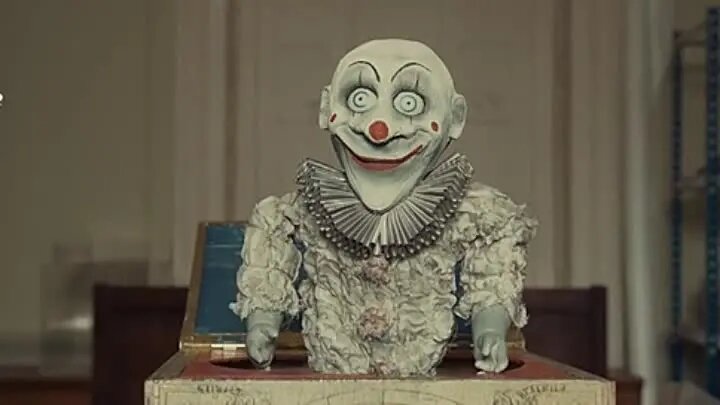 Не верь! Он не такой! А какой, я тебе не покажу, а то забанят