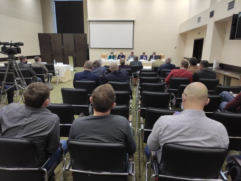 Встреча представителей деловых кругов Севастополя с кандидатами на пост бизнес-омбудсмена. Фото Кирилла Сомова