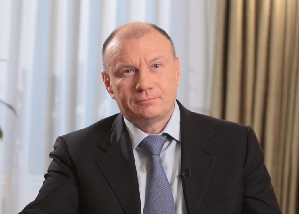 Глава "ОНЕКСИМ-банка" и компании "Норильский никель", В. Потанин