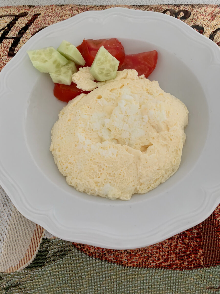 Полезный и вкусный омлет. Готовится быстро и легко