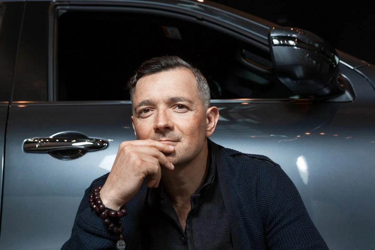 Егор Бероев. Я ничего не знаю про интеллектуальные способности актера, просто картинка понравилась. 