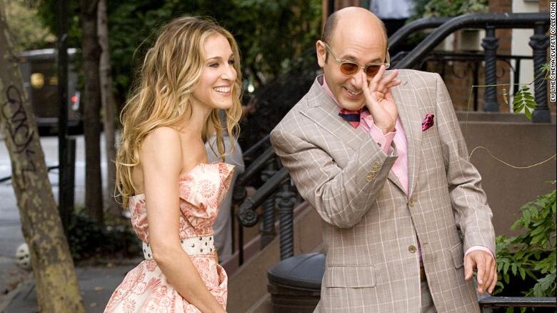 С героиней Сары Джессики Паркер - Кэрри Брэдшоу