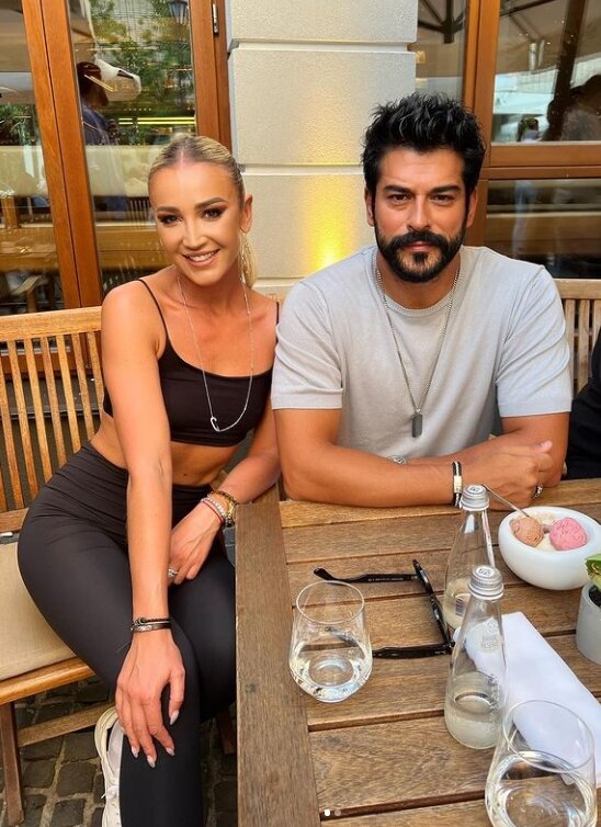 Бурак Озчивит и Ольга Бузова. Фото из социальной сети Ольги Бузовой.