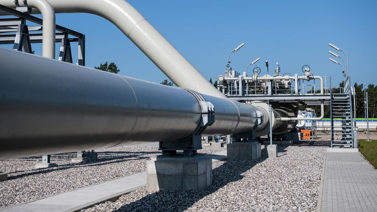    Береговые объекты на территории газораспределительного центра магистрального газопровода "Северный поток-2" в городе Любмин в Германии© РИА Новости / Дмитрий Лельчук