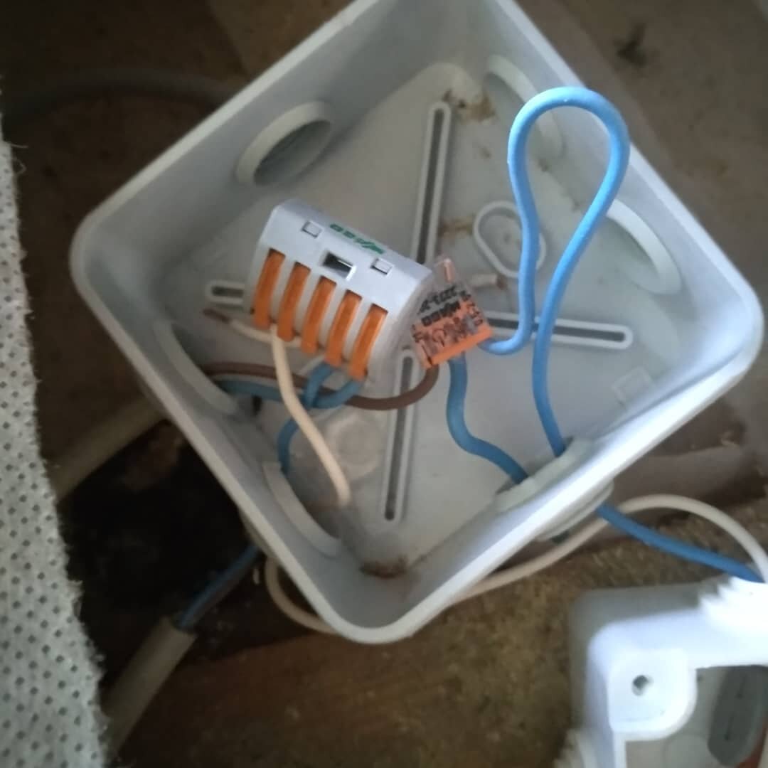 Удивительно вход пошли все клемники что были под рукой