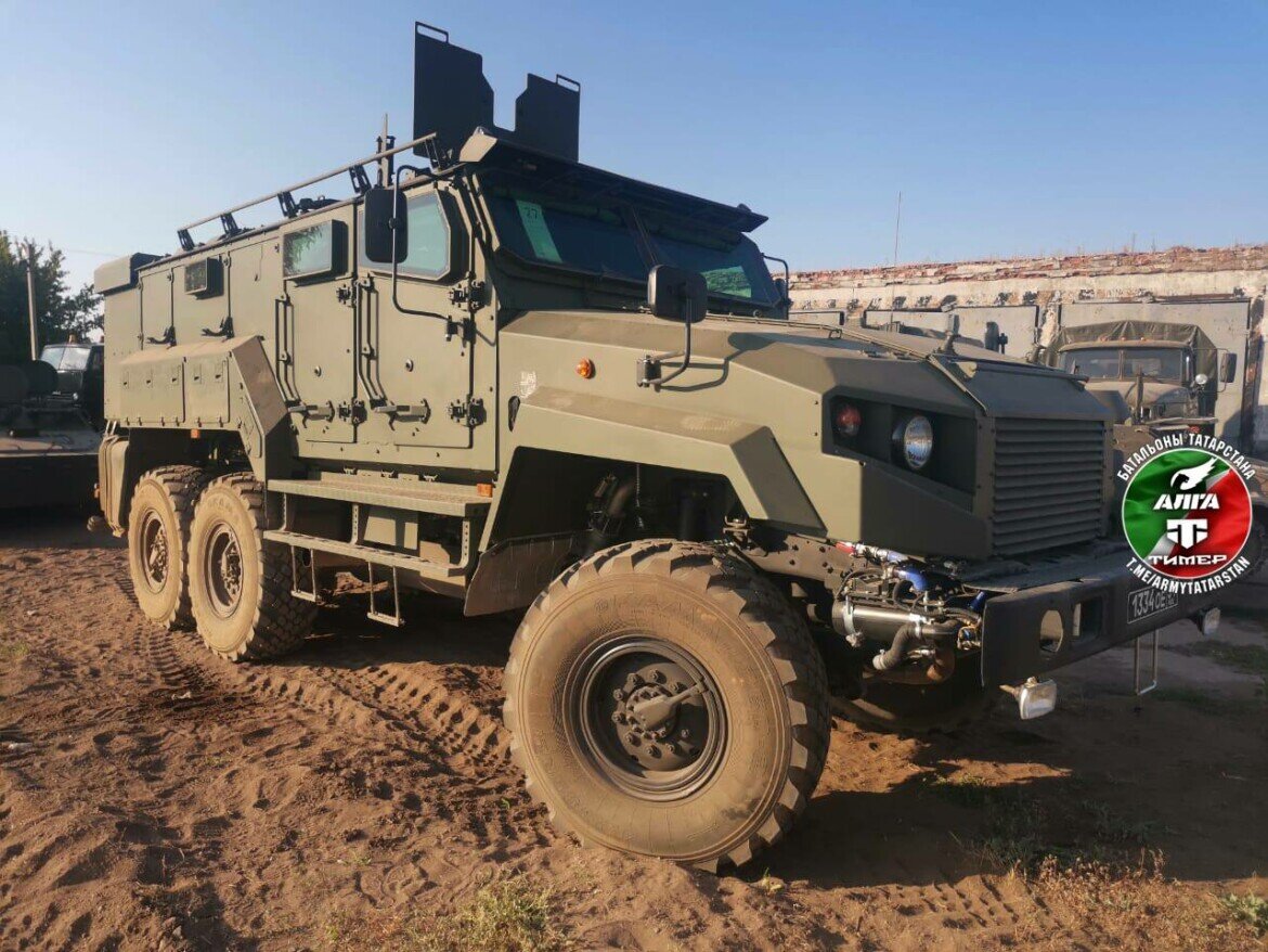 На татарстанском предприятии «Ремдизель» создали новый бронеавтомобиль «Ахмат»Фото: телеграм-канал «Батальоны Татарстана: Алга и Тимер»