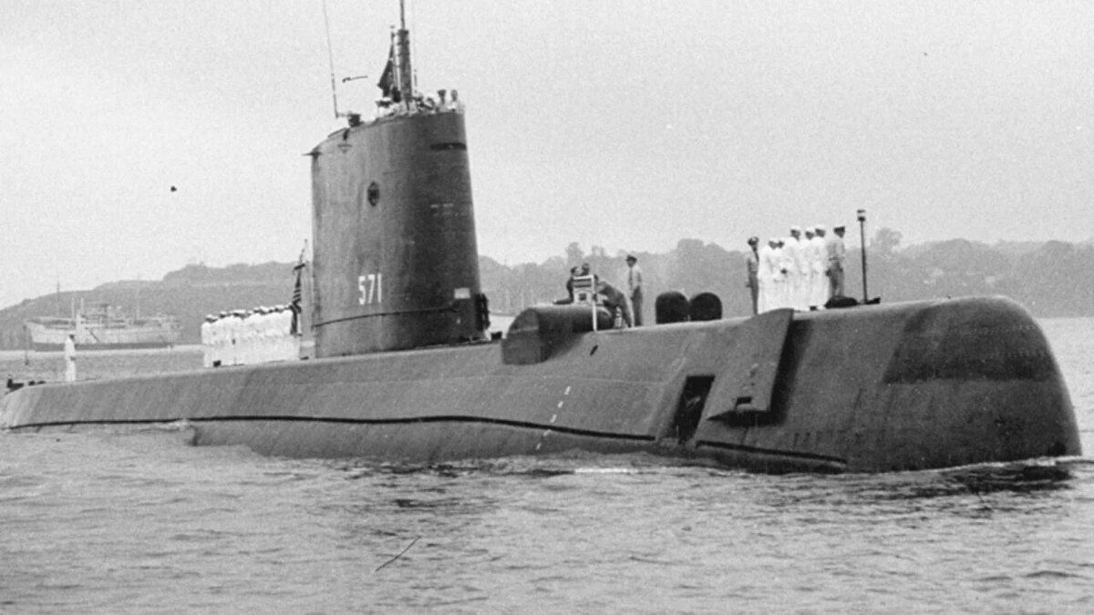 Атомная подлодка "Наутилус".