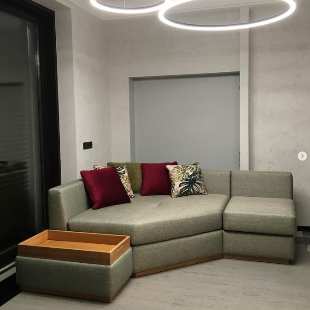 Диван Sofas & Decor, созданный по визуализациям и эскизам дизайнера интерьера Надежды Волковой