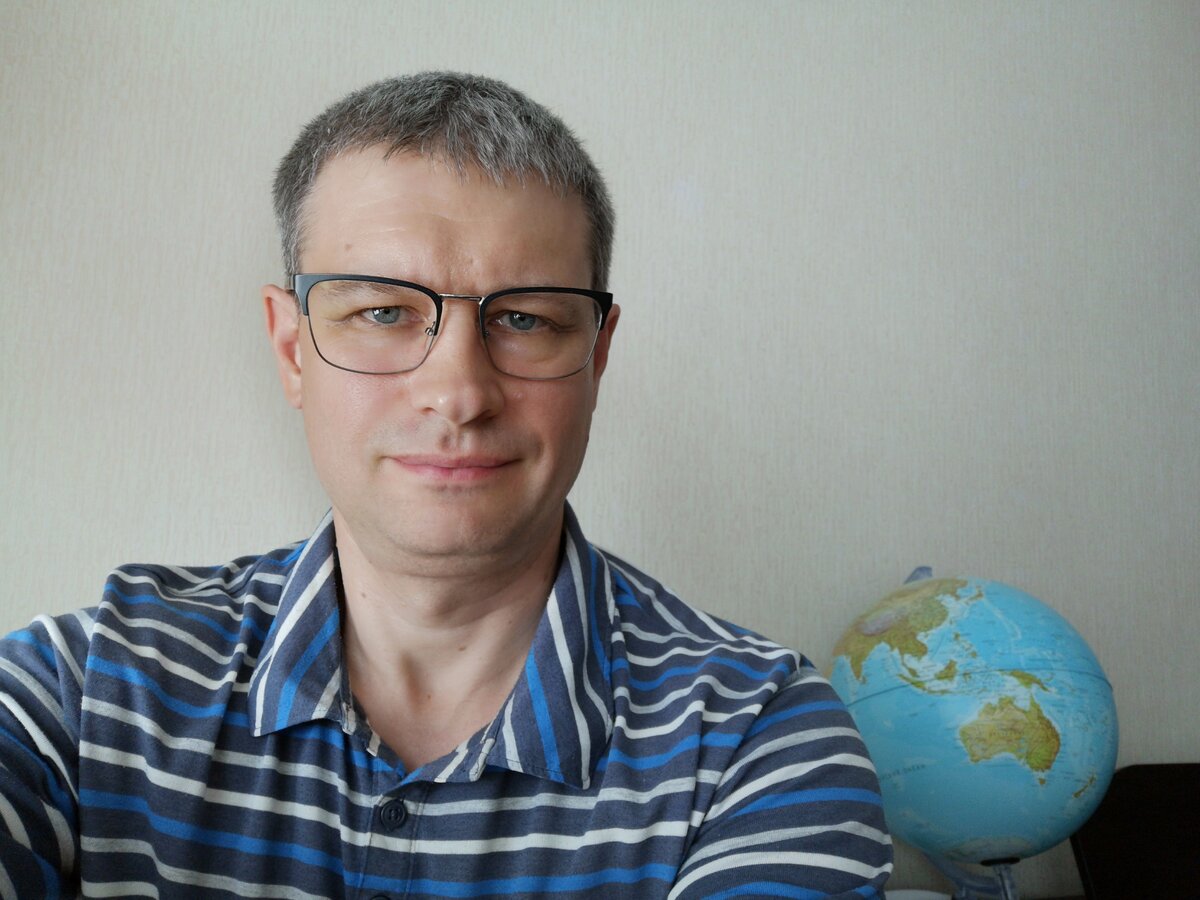 Моё первое селфи :) Согласен, не очень. И страшно представить, что будет, когда жена узнает, о чем я тут решил писать...