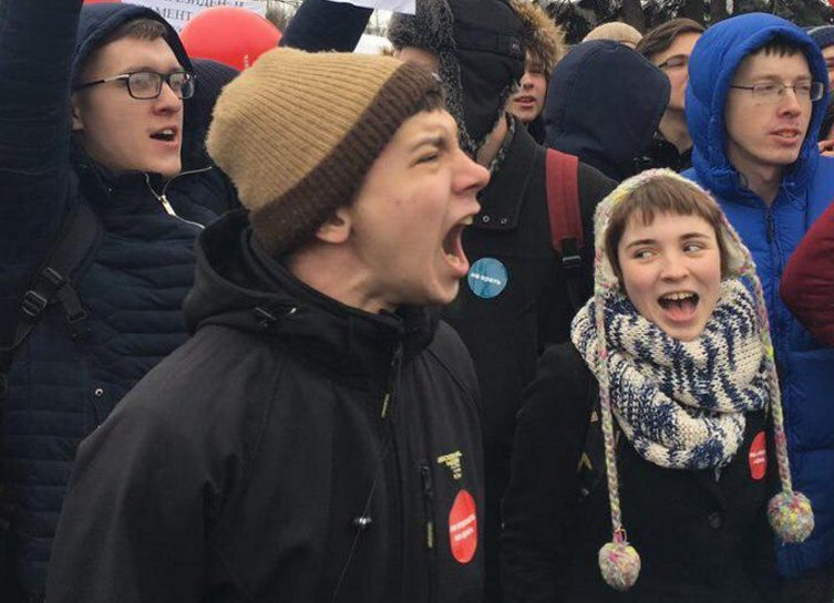 Дети на митинге навального. Дети на митинге. Школьники на митинге. Школьники навальнята.