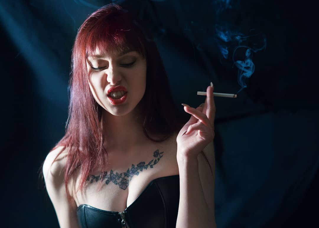 Курящие женщины прекрасны. | CrazySmoker | Дзен