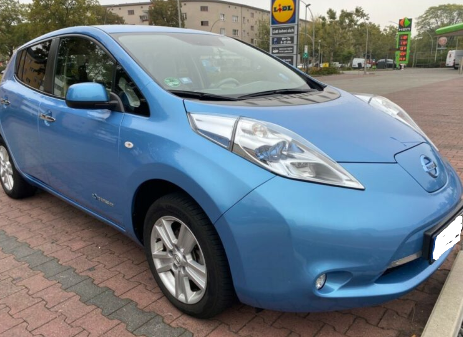 Электромобили орел. Ниссан лиф аукцион Япония. Nissan Leaf picture 512. Ниссан япон 1995. Nissan Leaf Crossover на аукционе.