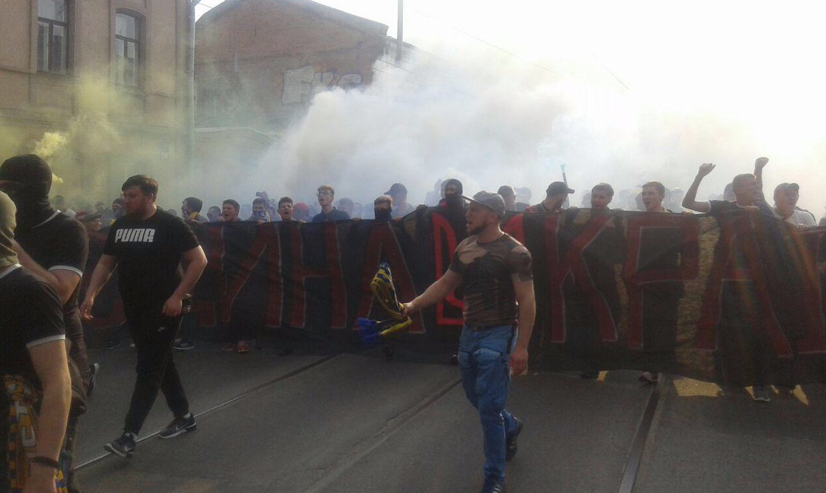Шествие футбольных фанатов в Харькове, 2014 г.