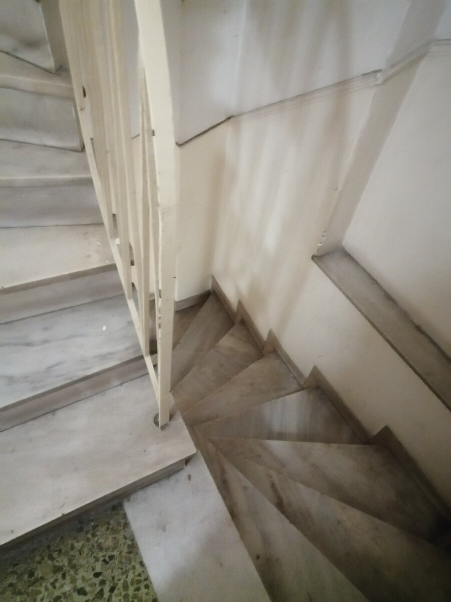 лестница в Афинском доме