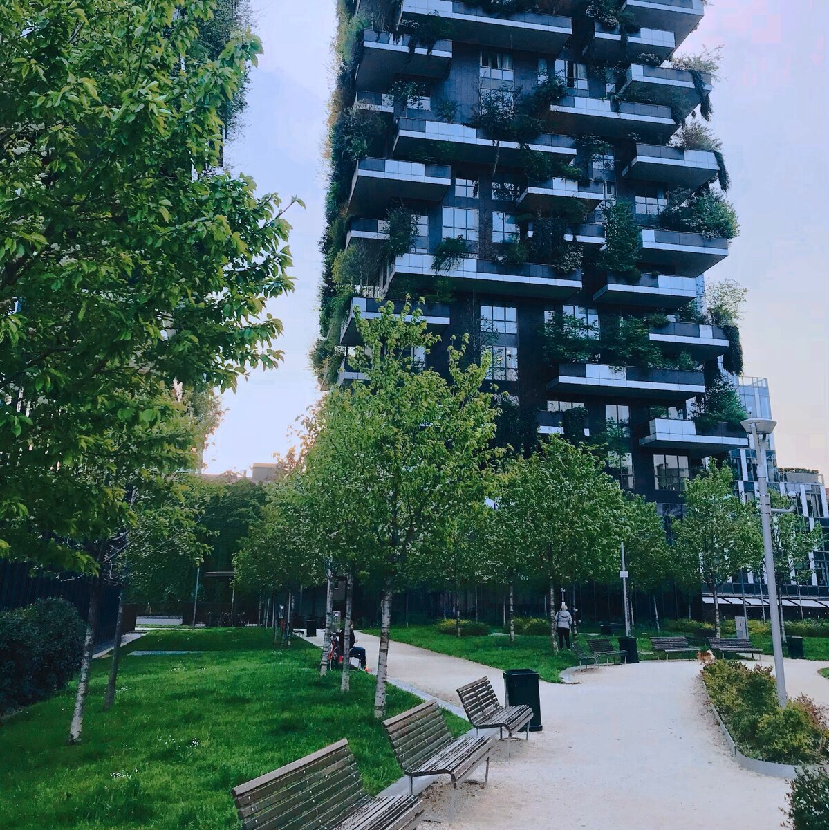 "Bosco Verticale" или Вертикальный лес,  МИЛАН