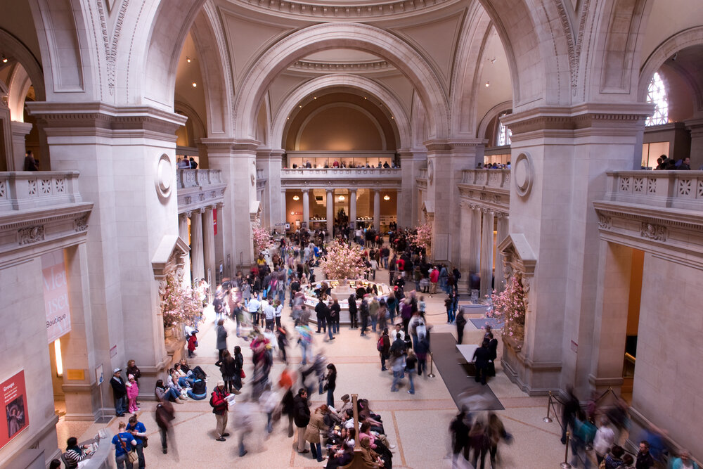 1. Музей Метрополитен в Нью-Йорке  Метрополитен-музей — один из крупнейших и четвёртый по посещаемости художественный музей мира. Расположен в Нью-Йорке, США.-1-3